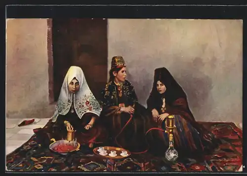 AK Bethlehem, arabische Volkstypen, Frauen auf Teppich rauchen Wasserpfeife