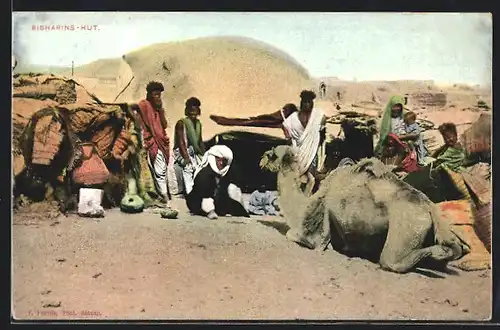 AK Bisharins-Hut, arabische Volkstypen mit Kamel vor der Hütte