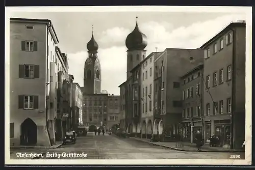 AK Rosenheim, Heilig-Geiststrasse mit Fussgängern