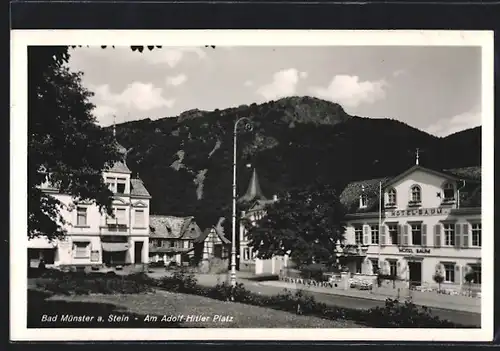 AK Bad Münster a. Stein, Am  Platz, Hotel Baum