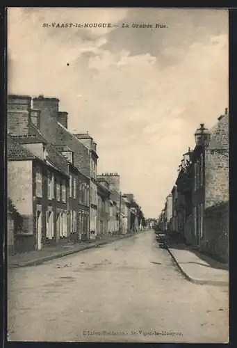 AK St-Vaast-la-Hougue, La Grande Rue