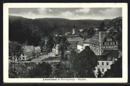 AK Johannisbad / Janske Lazne, Kurplatz aus der Vogelschau