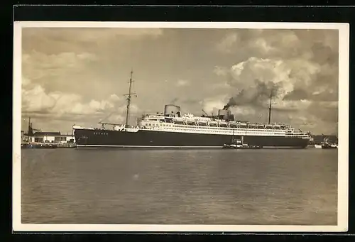 AK Passagierschiff Turbinen-Schnelldampfer Bremen, liegt vor Anker