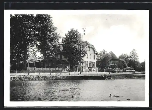 AK Hoisdorf b. Hamburg, Harm`s Gasthof, Der Gasthof am Dorfteich