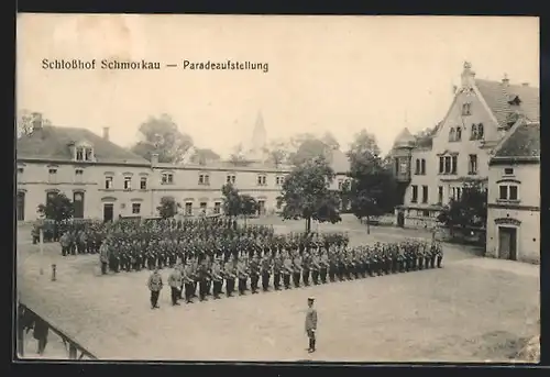 AK Schmorkau, Paradeaufstellung im Schlosshof