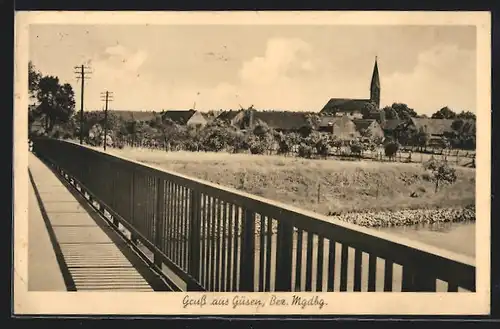 AK Güsen /Bezirk Magdeburg, Ortsansicht von einer Brücke aus