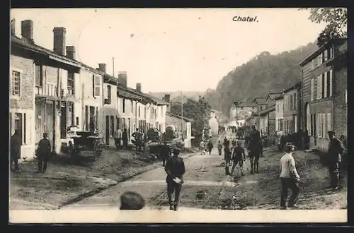 AK Chatel, Passanten auf einer Strasse