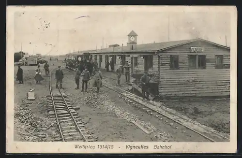 AK Vigneulles, Soldaten am Bahnhof