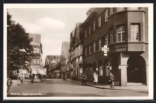 AK Herford, Radewigerstrasse mit Radewiger Apotheke