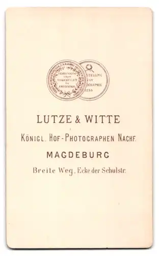 Fotografie Lutze & Witte, Magdeburg, Breite Weg, Älterer Herr mit Vollbart im Anzug