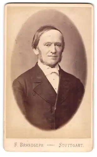 Fotografie F. Brandseph, Stuttgart, Marienstr. 36, Portrait älterer Herr mit Backenbart