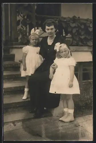 AK Kronprinzessin Cecilie mit Kindern