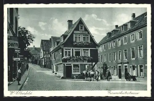 AK Elberfeld, Gesundheitsstrasse mit Gasthaus Bierhaus Risse