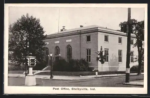 AK Shelbyville, IN, Post Office, Traffic Light