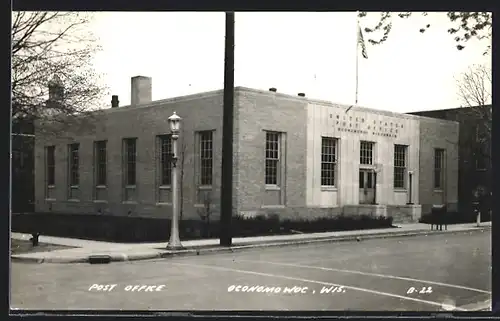 AK Oconomowoc, WI, United States Post Office