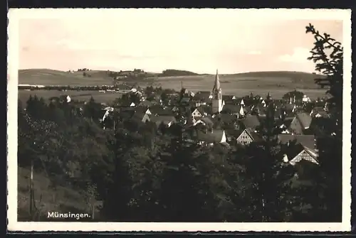 AK Münsingen, Generalansicht mit der Kirche im Stadtzentrum