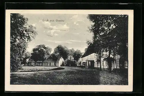 AK Glasau, Ortspartie mit grossen Häusern
