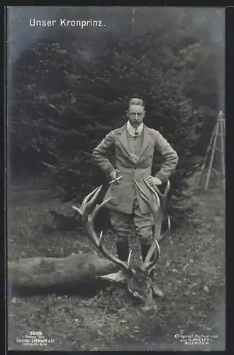 AK Kronprinz Wilhelm von Preussen mit einem erlegten Hirsch