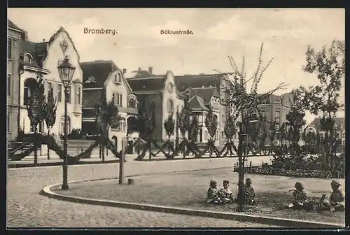 AK Bromberg, Bülowstrasse mit Kindern