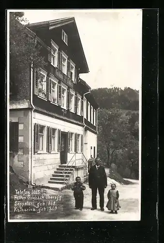 Foto-AK Sulzbach /Oberegg, Liliputaner Seppeltoni geb. 1868 und Katharina geb. 1869 mit Wirt vor dem Gasthaus Falken