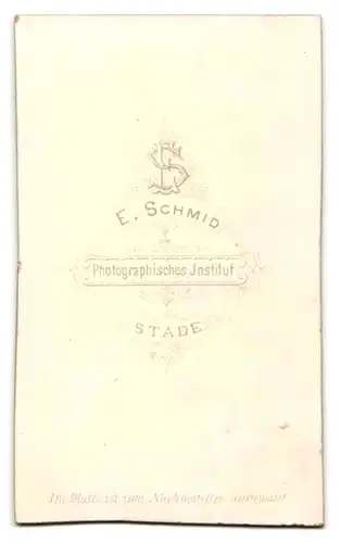 Fotografie E. Schmid, Stade, Portrait Paar in Anzug und Kleid