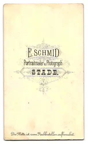 Fotografie E. Schmid, Stade, junge Dame mit Spitzenschleife