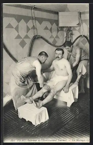 AK Vichy, Intérieur de l`Etablissement Thermal, Un Massage