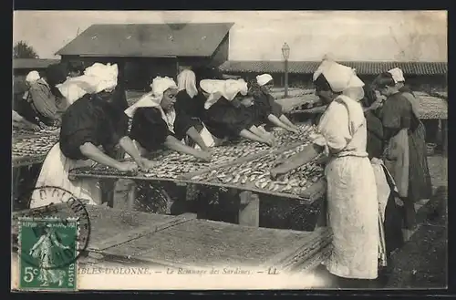 AK Les Sables-d`Olonne, Le Remuage des Sardines, Manipulation of the Sardines