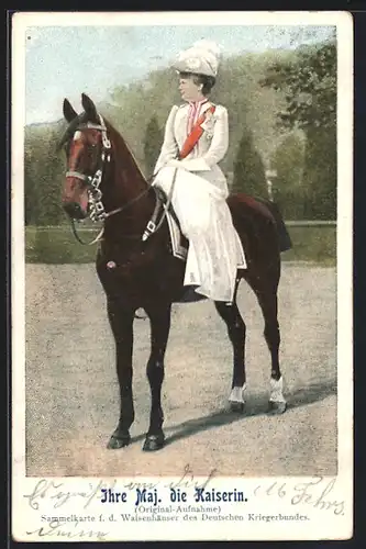 AK Kaiserin Auguste Victoria von Preussen zu Pferd