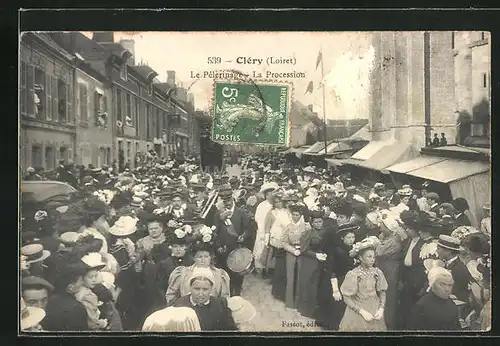 AK Clèry, Le Pèlerinage, la Procession