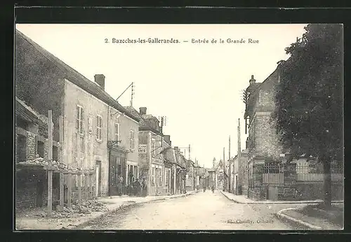 AK Bazoches-les-Gallerandes, Entree de la Grande Rue