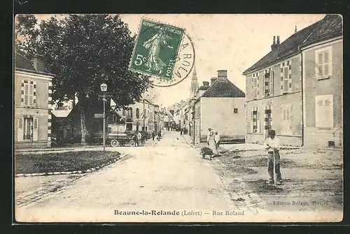 AK Beaune-la-Rolande, Rue Roland