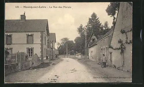 AK Meung-sur-Loire, La Rue des Marais, Strassenpartie