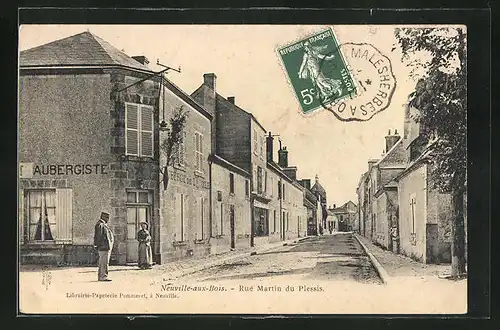 AK Neuville-aux-Bois, Rue Martin du Plessis, Strassenpartie