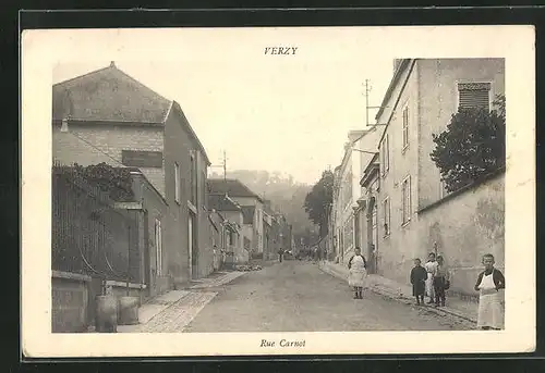 AK Verzy, Rue Carnot, Strassenpartie