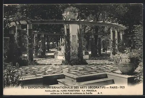 AK Paris, Exposition des Arts Decoratifs 1925, Pavillon des Alpes Maritimes La Pergola, Ausstellung