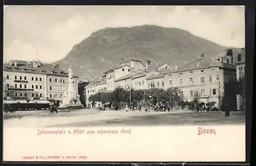 AK Bozen, Johannesplatz u. Hotel zum schwarzen Greif