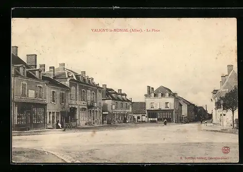 AK Valigny-le-Monial, la Place