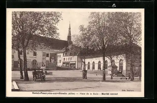 AK Saint-Pourcain-sur-Sioule, Place de la Halle, Marché couvert