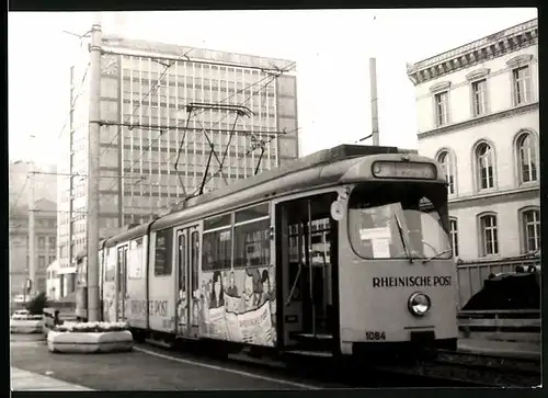 Fotografie unbekannter Fotograf, Ansicht Duisburg, Strassenbahn-Triebwagen Nr. 1084