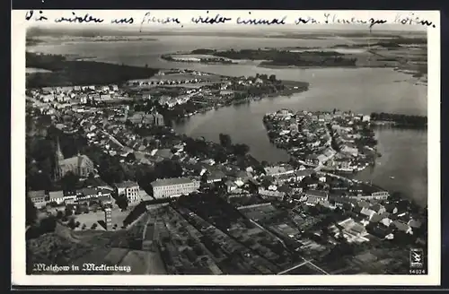 AK Malchow in Mecklenburg, Fliegeraufnahme der gesamten Stadt
