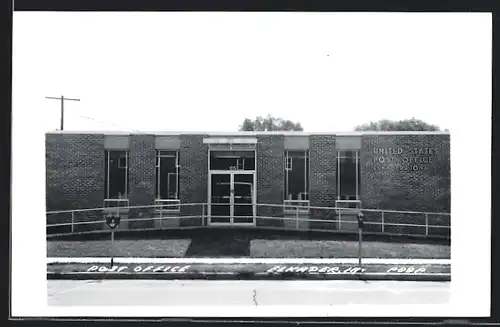 AK Elkader, IA, Post Office