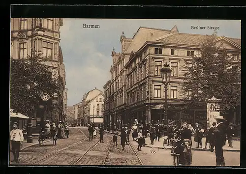 AK Barmen, Litfasssäule in der Berliner Strasse