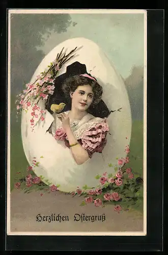 AK Dame mit Osterküken in Eierschale
