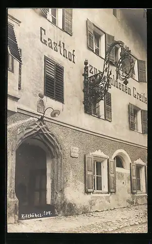 AK Kitzbühel, Gasthof zum goldenen Greifen, Fassade mit Eingang