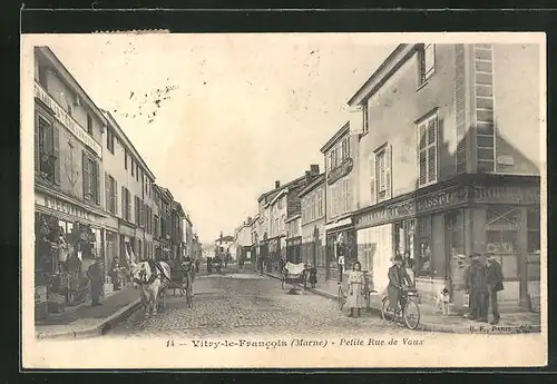 AK Vitry-le-Francois, Petite Rue de Vaux, Strassenpartie