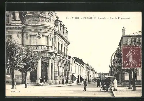 AK Vitry-le-Francois, Rue de Frignicourt, Strassenpartie