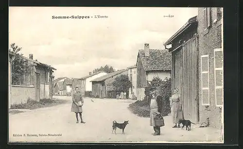 AK Somme-Suippes, L`Entrée, Strassenpartie im Dorf