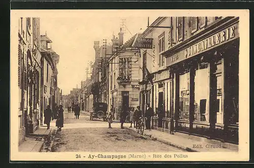 AK Ay-Champagne, Rue des Poilus et Quincaillerie