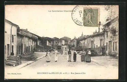 AK Colombey-les-Belles, Rue Jeanne-d`Arc, Blick in den Ort